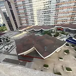 un cocon a deux pas du métro et avec parking inclus