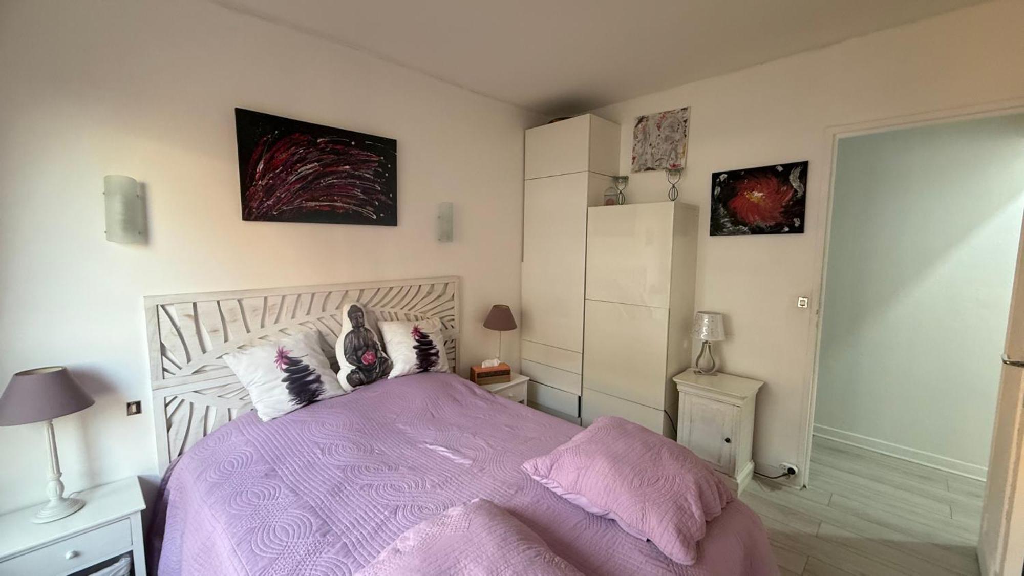 Un Cocon A Deux Pas Du Metro Et Avec Parking Inclus Apartment Paris